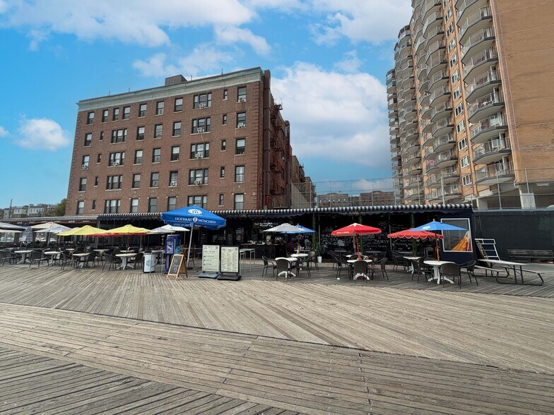 3145 Brighton 4th St, Brooklyn, NY à louer - Photo de l’immeuble – Image 2 sur 28