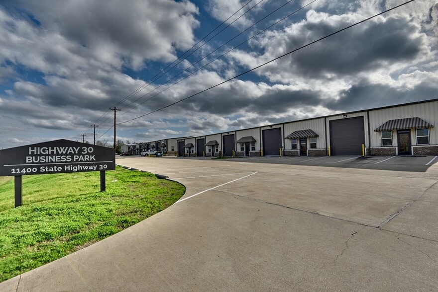 11400 State Highway 30, College Station, TX à louer - Photo de l’immeuble – Image 3 sur 9