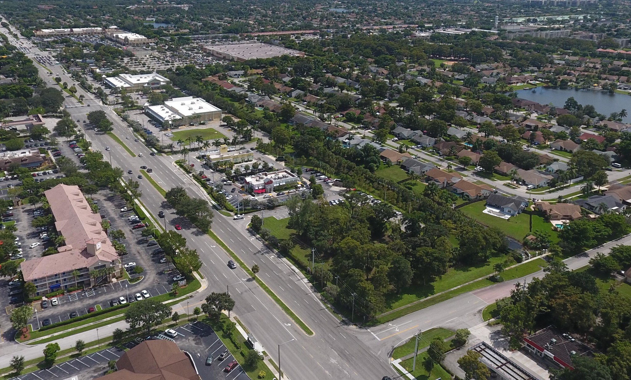 8198 W Commercial Blvd, Fort Lauderdale, FL à vendre Aérien– Image 1 sur 4