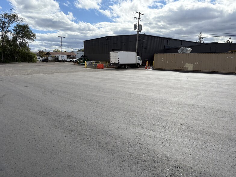 31720-31750 Plymouth Rd, Livonia, MI à vendre - Photo de l’immeuble – Image 2 sur 3