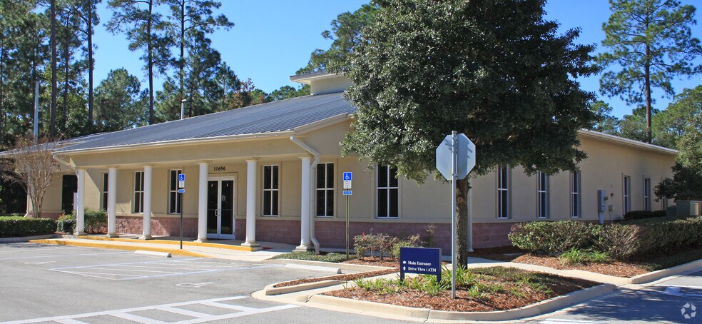 10696 Old Saint Augustine Rd, Jacksonville, FL à louer - Photo de l’immeuble – Image 3 sur 17