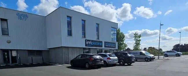 Plus de détails pour 48 Rue De Nantes, Thouaré-sur-Loire - Bureau à louer