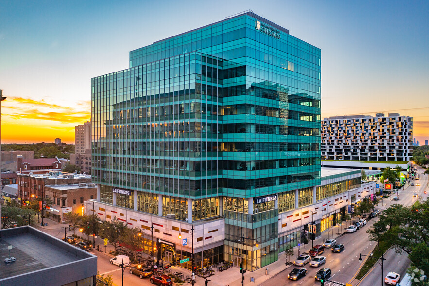 5235 S Harper Ave, Chicago, IL à louer - Photo principale – Image 1 sur 8