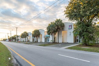 Plus de détails pour 16600 NW 54th Ave, Miami Gardens, FL - Industriel/Logistique à louer