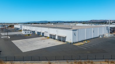 2480-2488 Baumann Ave, San Lorenzo, CA à louer Photo intérieure– Image 2 sur 6