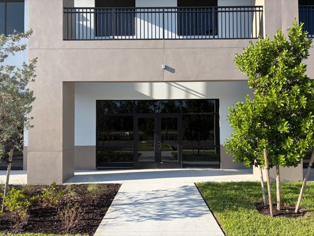 11860-11870 Cheeca Ct, Fort Myers, FL à louer Photo de l’immeuble– Image 1 sur 3