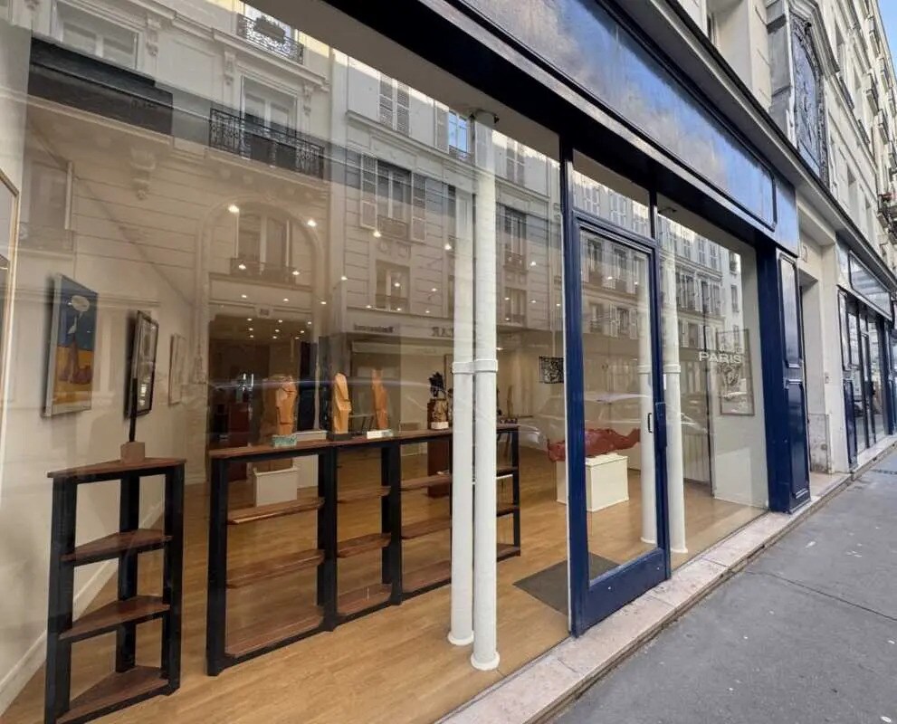 Local commercial dans Paris à vendre Photo de l’immeuble– Image 1 sur 9