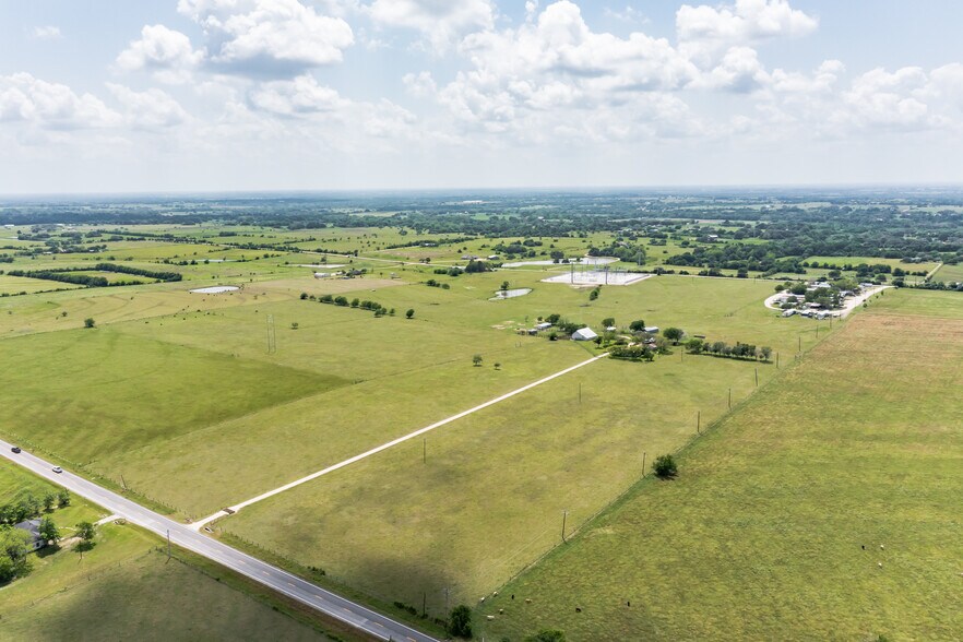 1230 FM 155 S, Weimar, TX à vendre - Photo principale – Image 1 sur 27