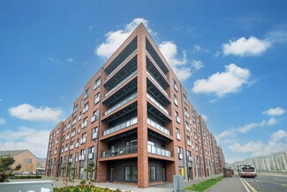 Plus de détails pour 95 Ocean Dr, Edinburgh - Local commercial à vendre