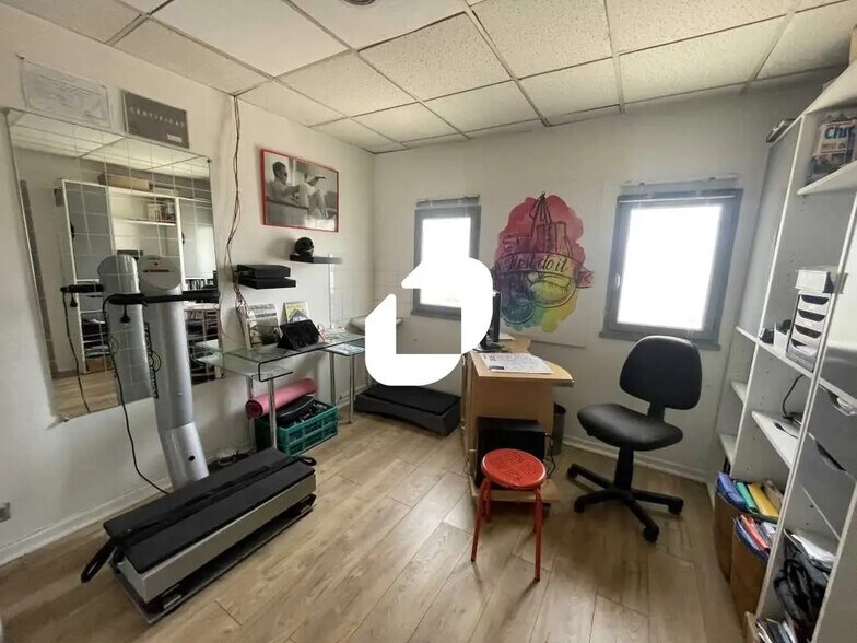 Bureau dans Le Barp à vendre - Photo de l’immeuble – Image 2 sur 7