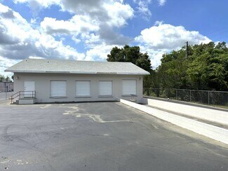 Plus de détails pour 128 NW 3rd Ave, Chiefland, FL - Industriel/Logistique à louer