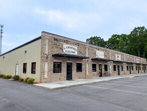 397 Park Ave, Youngsville, NC à louer Photo intérieure– Image 2 sur 6