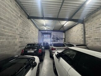 Plus de détails pour Local d'activités à louer