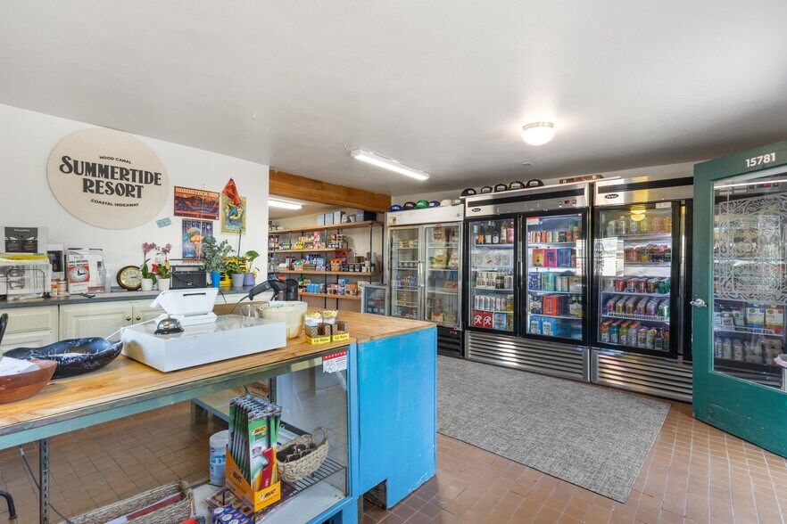 15781 NE North Shore Rd, Tahuya, WA à vendre - Photo de l’immeuble – Image 3 sur 19