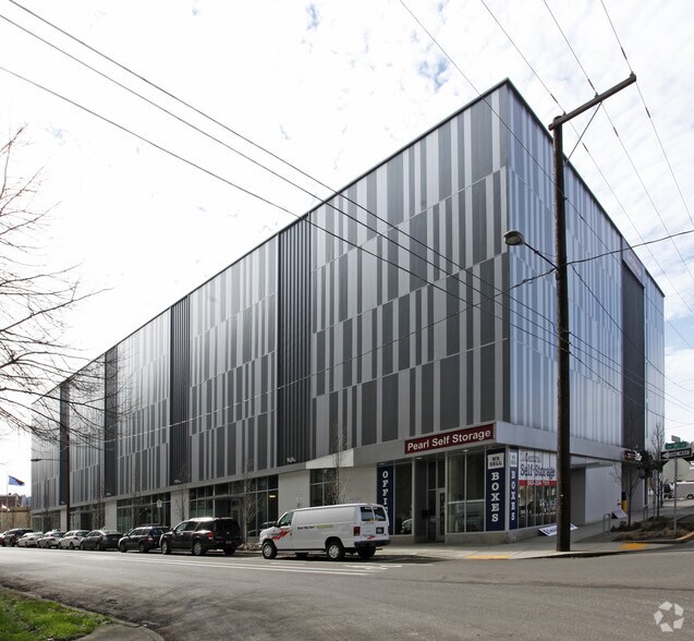 1323 NW 16th Ave, Portland, OR à louer - Photo de l’immeuble – Image 3 sur 4