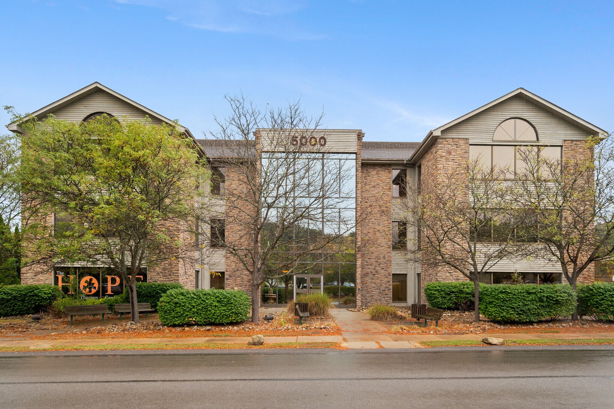 5000 Stonewood Dr, Wexford, PA à louer Photo de l’immeuble– Image 1 sur 14