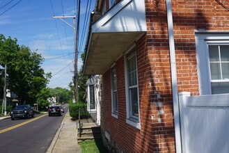 10 E Butler Ave, Chalfont, PA à louer Photo intérieure– Image 1 sur 8