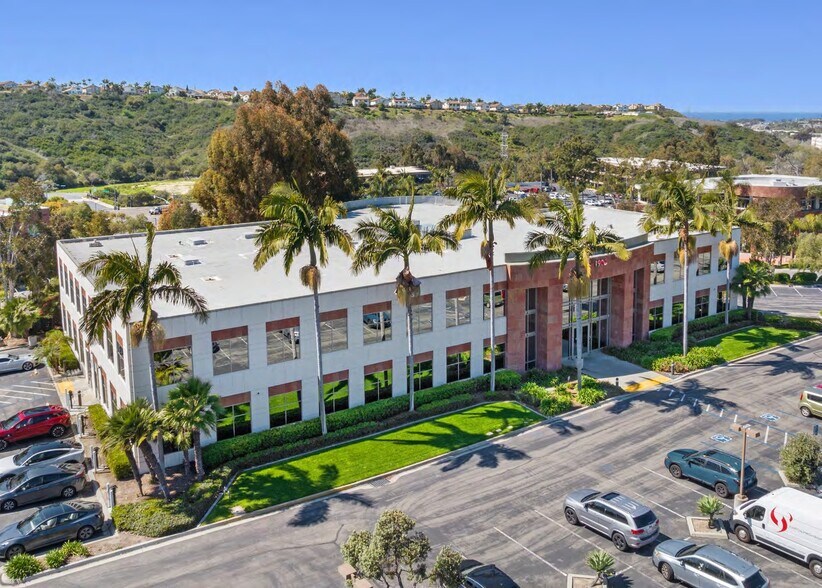 1900 Wright Pl, Carlsbad, CA à vendre - Photo de l’immeuble – Image 2 sur 16