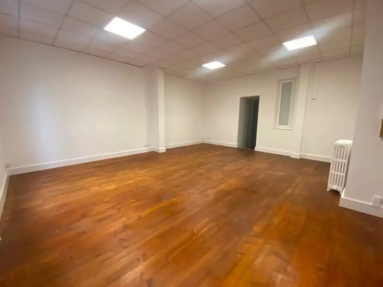 Bureau dans Le Havre à louer - Photo de l’immeuble – Image 3 sur 5