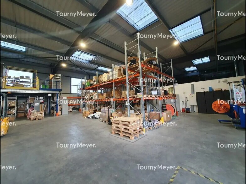 302 Rue Gay Lussac, Saint-Jean-d'Illac à louer - Photo de l’immeuble – Image 2 sur 7