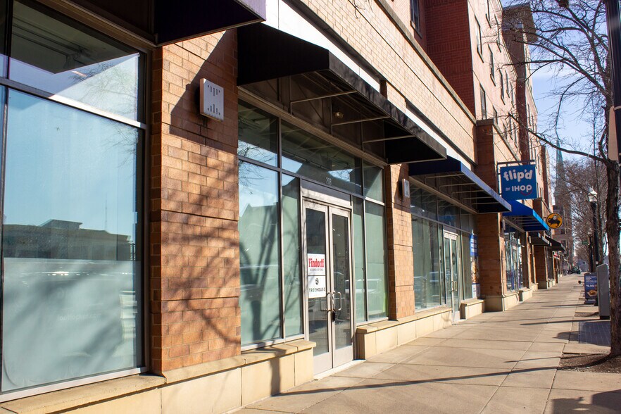 138 Calhoun St, Cincinnati, OH à louer - Photo de l’immeuble – Image 2 sur 7