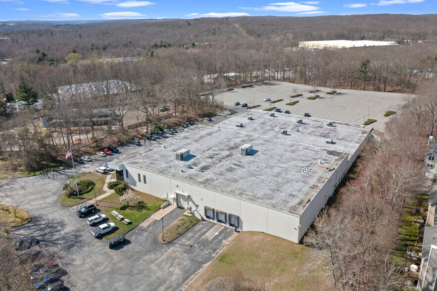243 Vergason Avenue Ext, Norwich, CT à vendre - Aérien – Image 3 sur 10