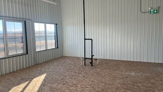 Plus de détails pour 5 River Heights Dr, Cochrane, AB - Spécialisé à vendre