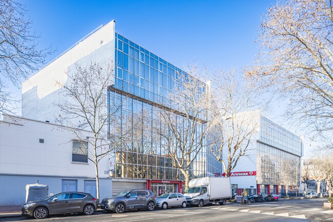 Plus de détails pour 44-50 Avenue du Capitiane Glarner, Saint-Ouen-sur-Seine - Bureau à louer
