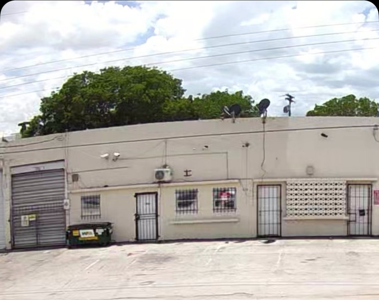 400-490 SE 11th Ave, Hialeah, FL à louer - Photo de l’immeuble – Image 3 sur 8