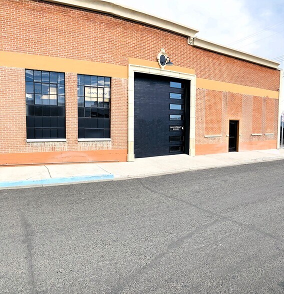 248 Idaho St S, Twin Falls, ID à louer - Photo de l’immeuble – Image 2 sur 8