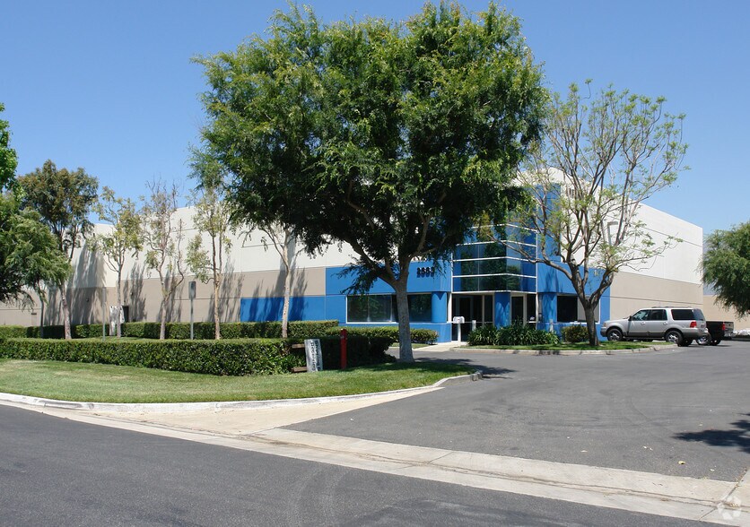 2663 E Lindsay Privado, Ontario, CA à louer - Photo de l’immeuble – Image 3 sur 7