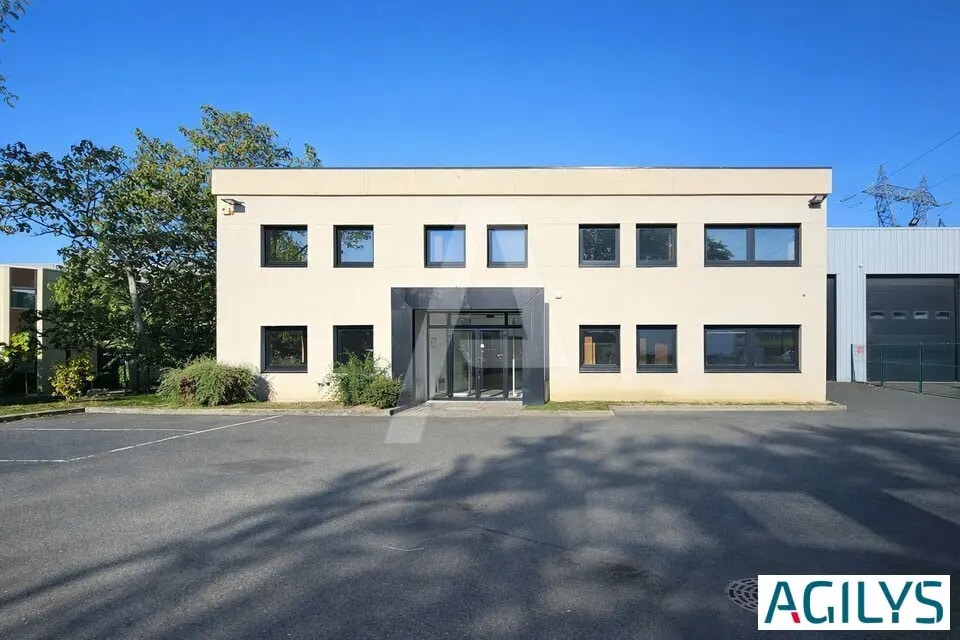 Local d'activités dans Lisses à vendre Photo de l’immeuble– Image 1 sur 11