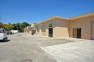 Plus de détails pour 920-936 36th Ct SW, Vero Beach, FL - Industriel/Logistique à louer