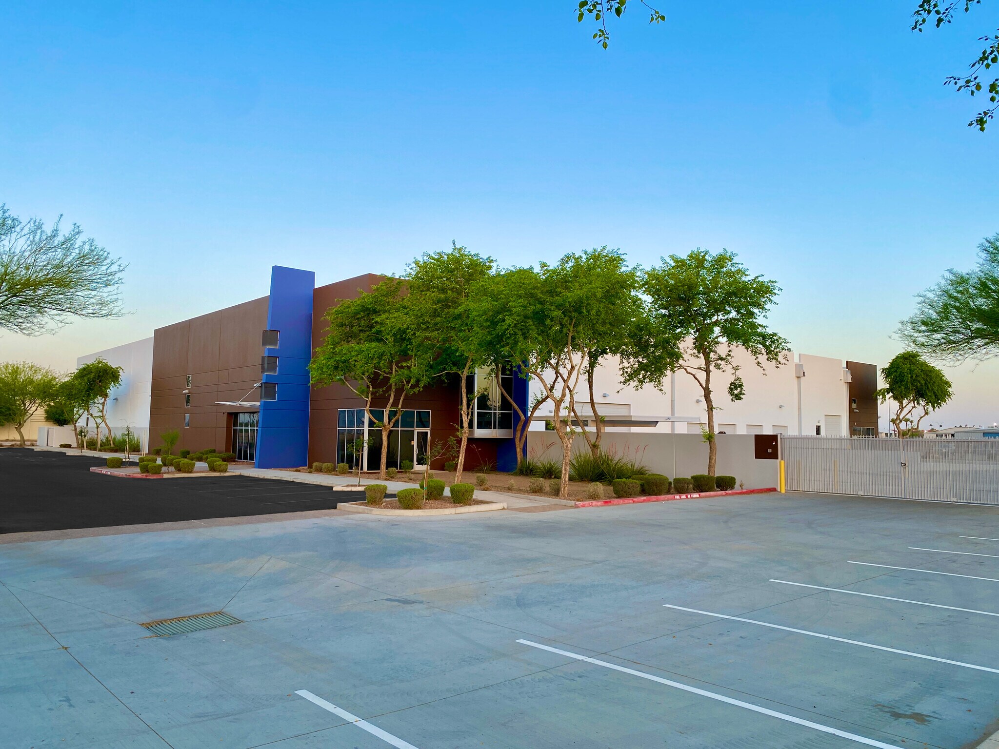 7754 E Velocity Way, Mesa, AZ à louer Photo de l’immeuble– Image 1 sur 7