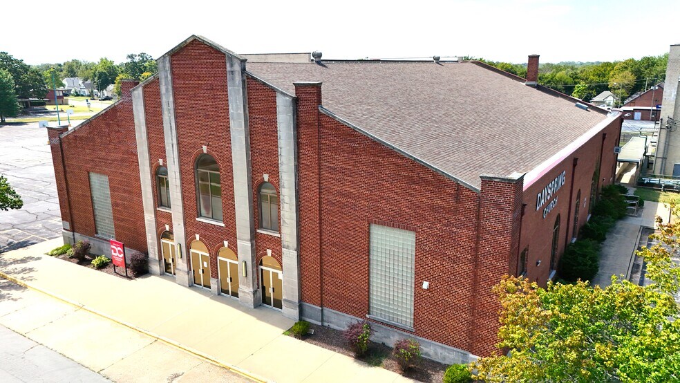 2157 N Prospect Ave, Springfield, MO à louer - Photo de l’immeuble – Image 1 sur 6