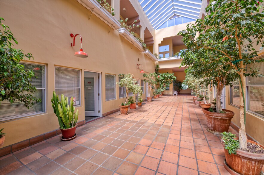 1460 7th St, Santa Monica, CA à louer - Photo de l’immeuble – Image 3 sur 28