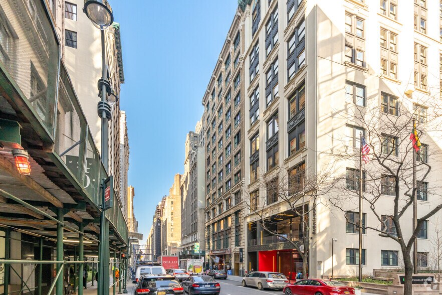 5 W 37th St, New York, NY à louer - Photo principale – Image 1 sur 6