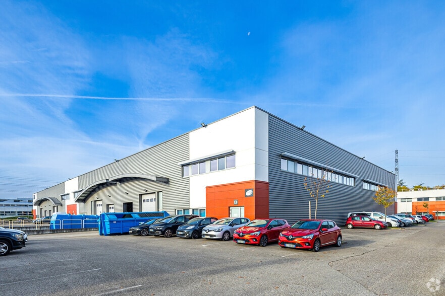 50 Rue Jean Zay, Saint-Priest à louer - Photo de l’immeuble – Image 2 sur 2