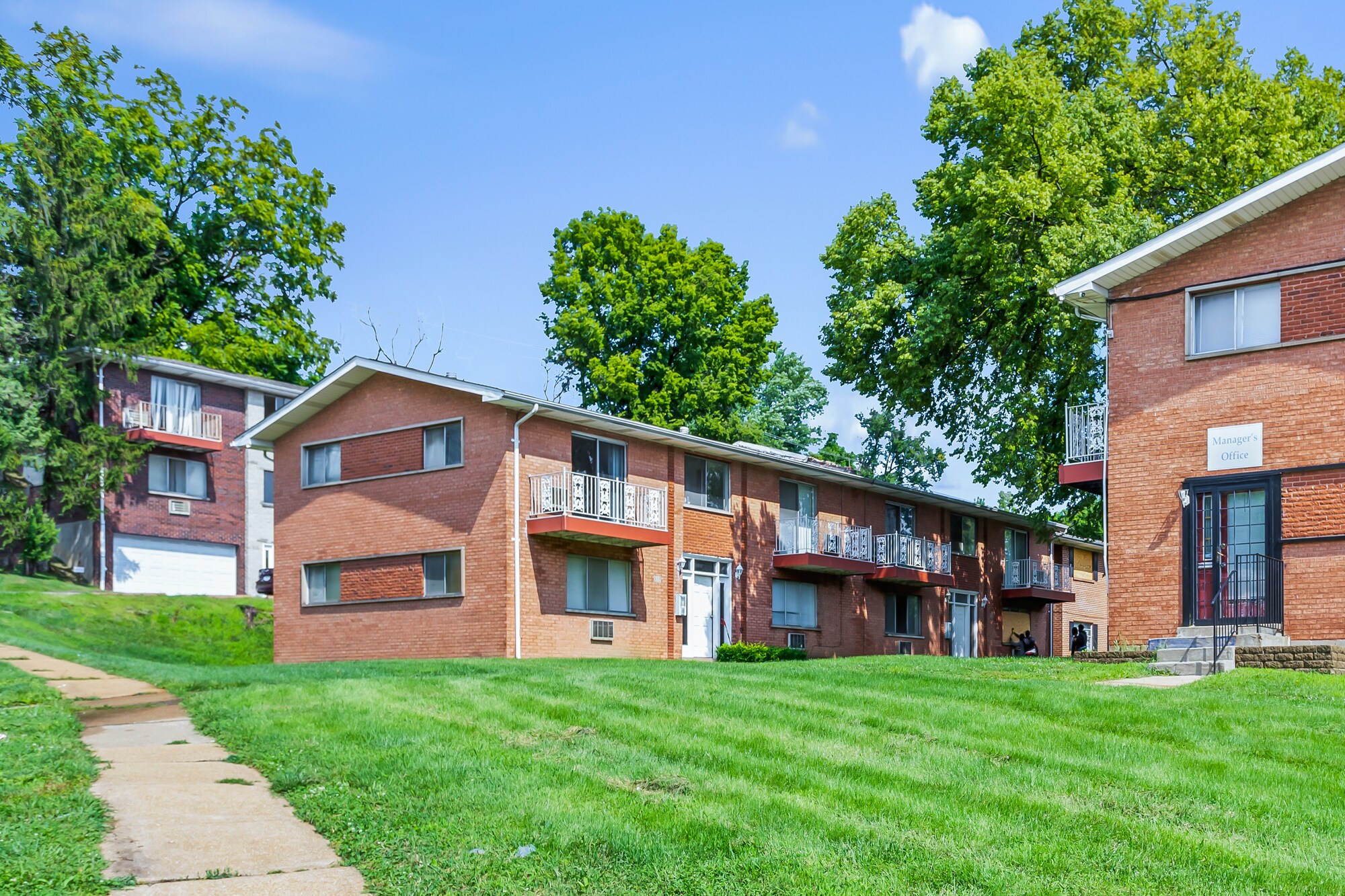 Broadway Park & One Loop Apartments portefeuille de 2 biens à vendre sur LoopNet.fr Photo principale– Image 1 sur 14