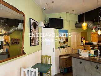 Plus de détails pour Local commercial à louer