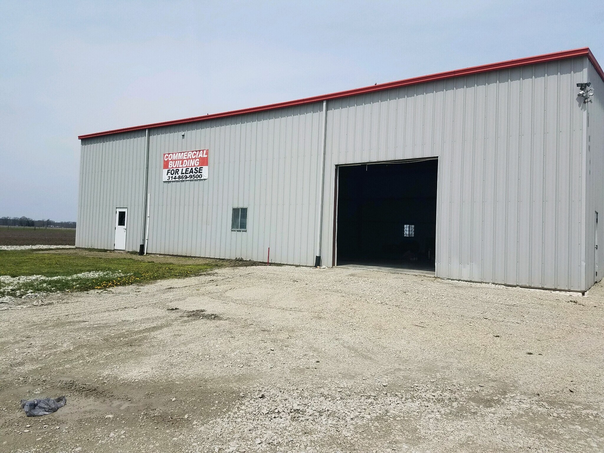2275 State Highway 16, Shelbyville, IL à louer Photo de l’immeuble– Image 1 sur 16