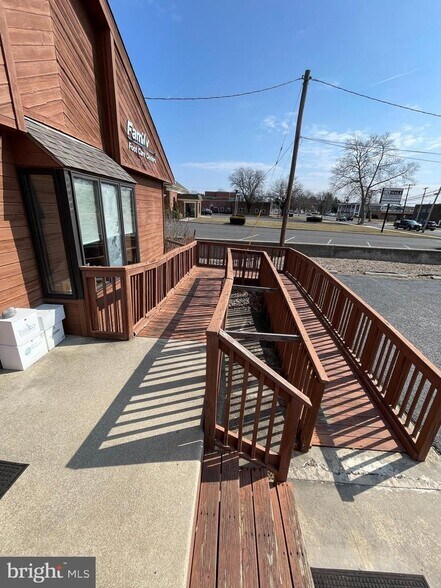 1160 E Landis Ave, Vineland, NJ à vendre - Photo de l’immeuble – Image 3 sur 35