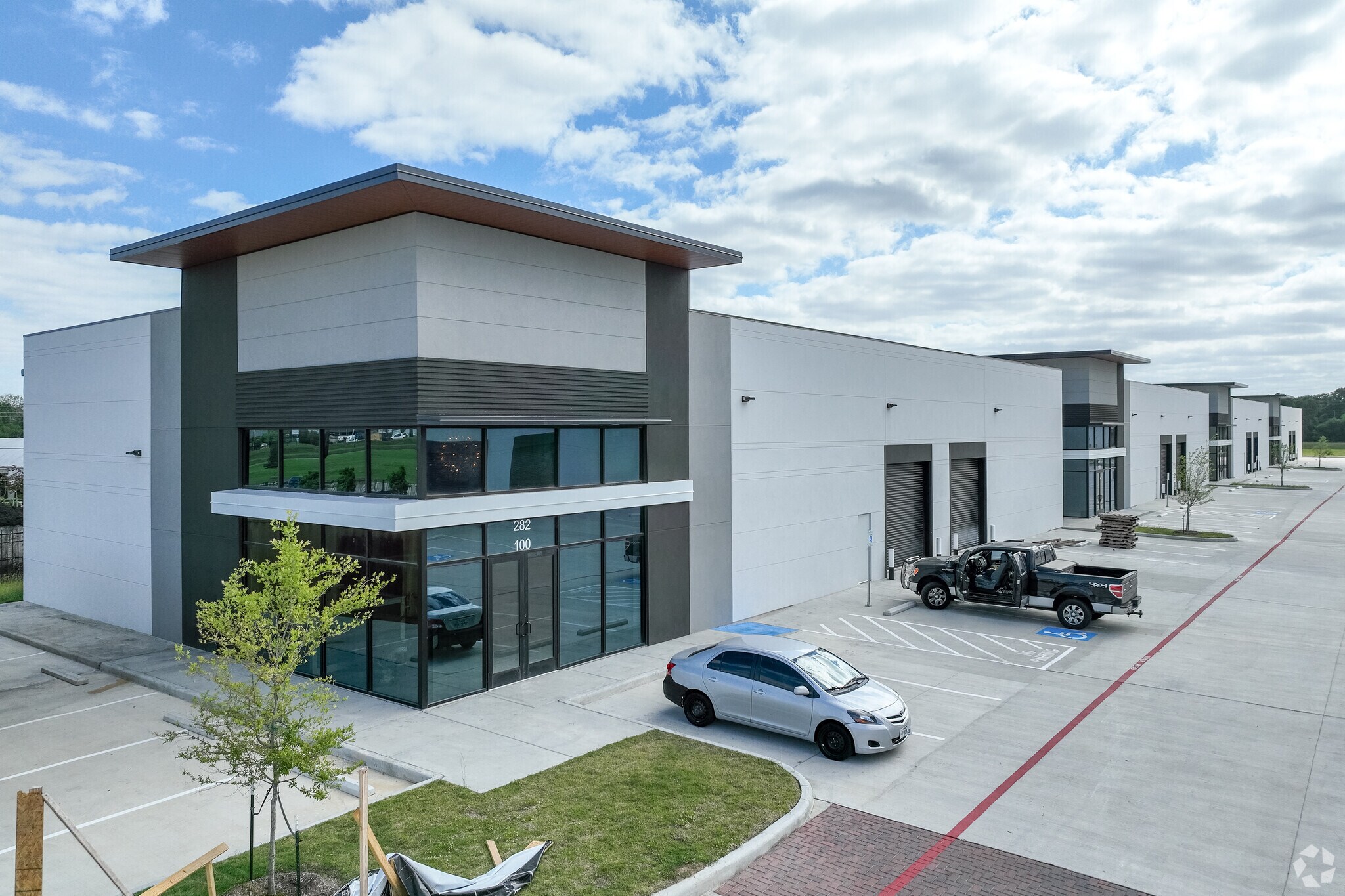282 Bucees Blvd, Katy, TX à louer Photo principale– Image 1 sur 17