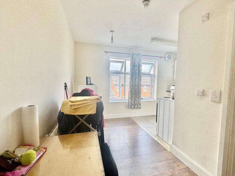 57 Inkerman St, Luton à vendre - Photo de l’immeuble – Image 3 sur 11