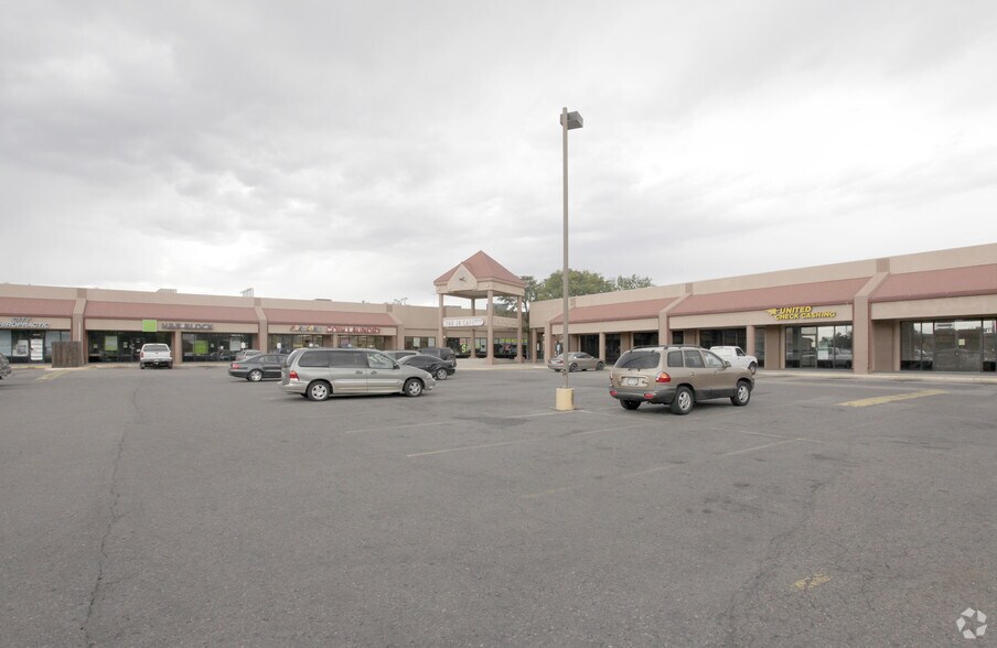 6025-6075 Parkway Dr, Commerce City, CO à louer - Photo principale – Image 1 sur 7