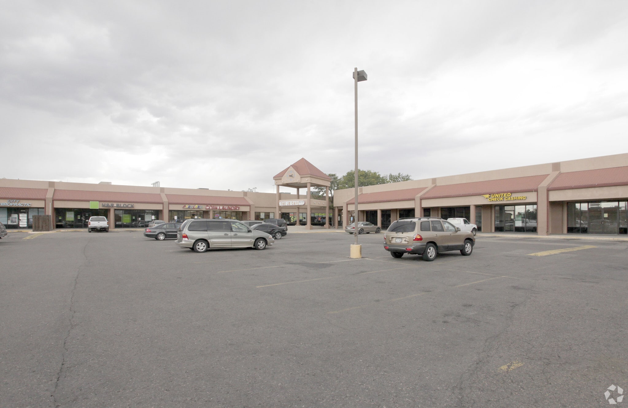 6025-6075 Parkway Dr, Commerce City, CO à louer Photo principale– Image 1 sur 8