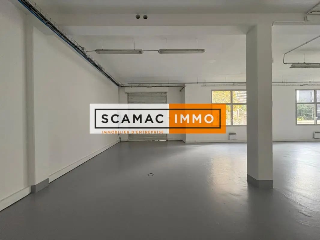 Industriel/Logistique dans Chevilly-Larue à louer Photo intérieure– Image 1 sur 16