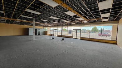 1950 Pipestone Rd, Benton Harbor, MI à louer Photo intérieure– Image 2 sur 10