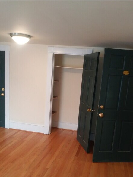 114 W Washington St, Middleburg, VA à louer - Photo intérieure – Image 2 sur 14