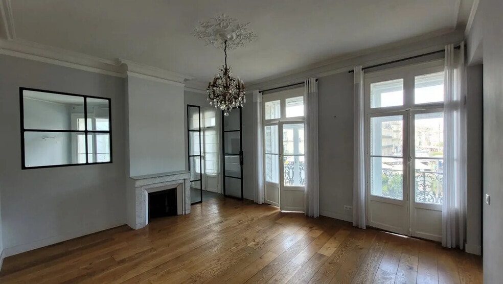 Bureau dans Montpellier à louer - Photo de l’immeuble – Image 3 sur 8